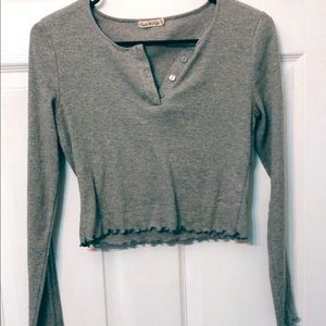 Long sleeve crop top
